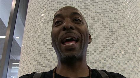 NBAs John Salley On Usher Botched Penis Pic ... Take My。